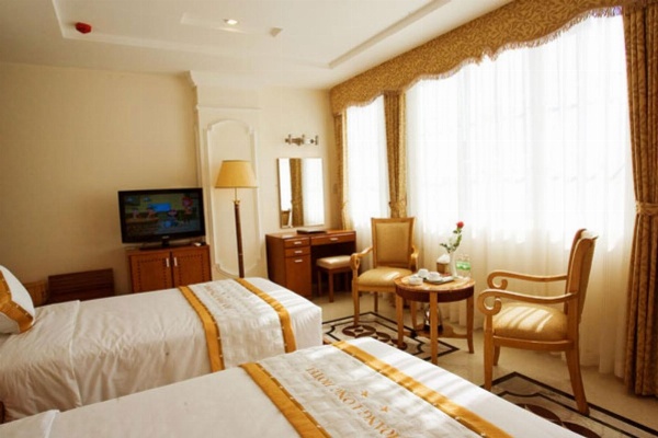 Tan Hoang Long Hotel image 4